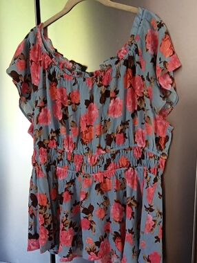 Torrid Baby Doll Style Top Pink/Dusty Blue Size 1